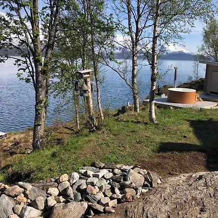 Domek letniskowy Cabin By The Sea *