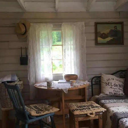 Domek letniskowy Cabin By The Sea